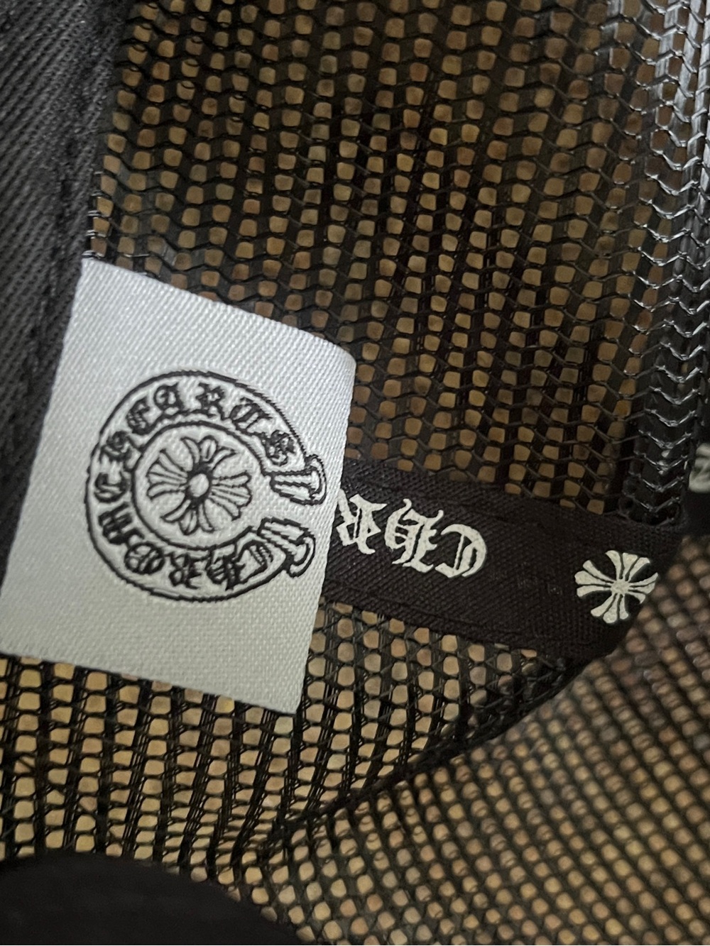 Chrome Hearts Black Hat with Red Lip Patch and Gold Tooth - Picture 4 of 7